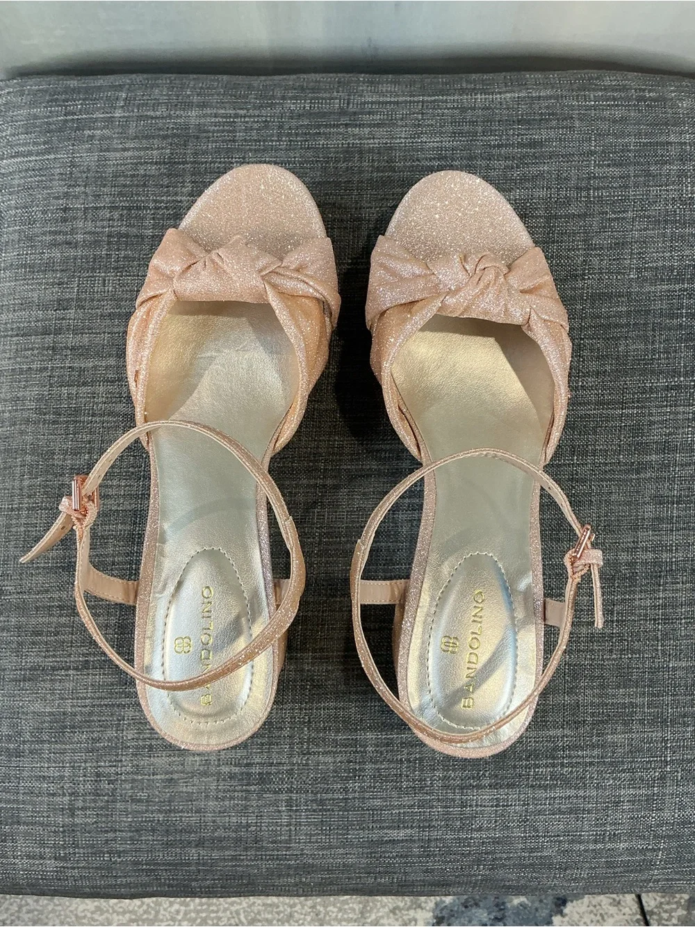 NIB Bandolino Prezley2 Shimmer Knot Sandal Heels Light Natural Size 8M